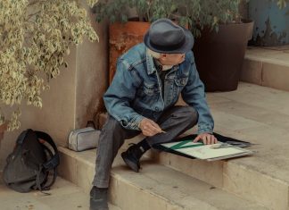 Etkili Tanıtım için Promosyon Ürünler: Bardak Altlığı, Not Defteri, Masa Takvimi, Termos Bardak ve Çakı promosyonbank5